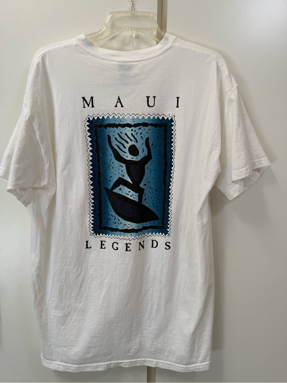 MAUI Hawaii XL Surfing Graphic White T-Shirt Fruit of the Loom VTG 90’s Cotton